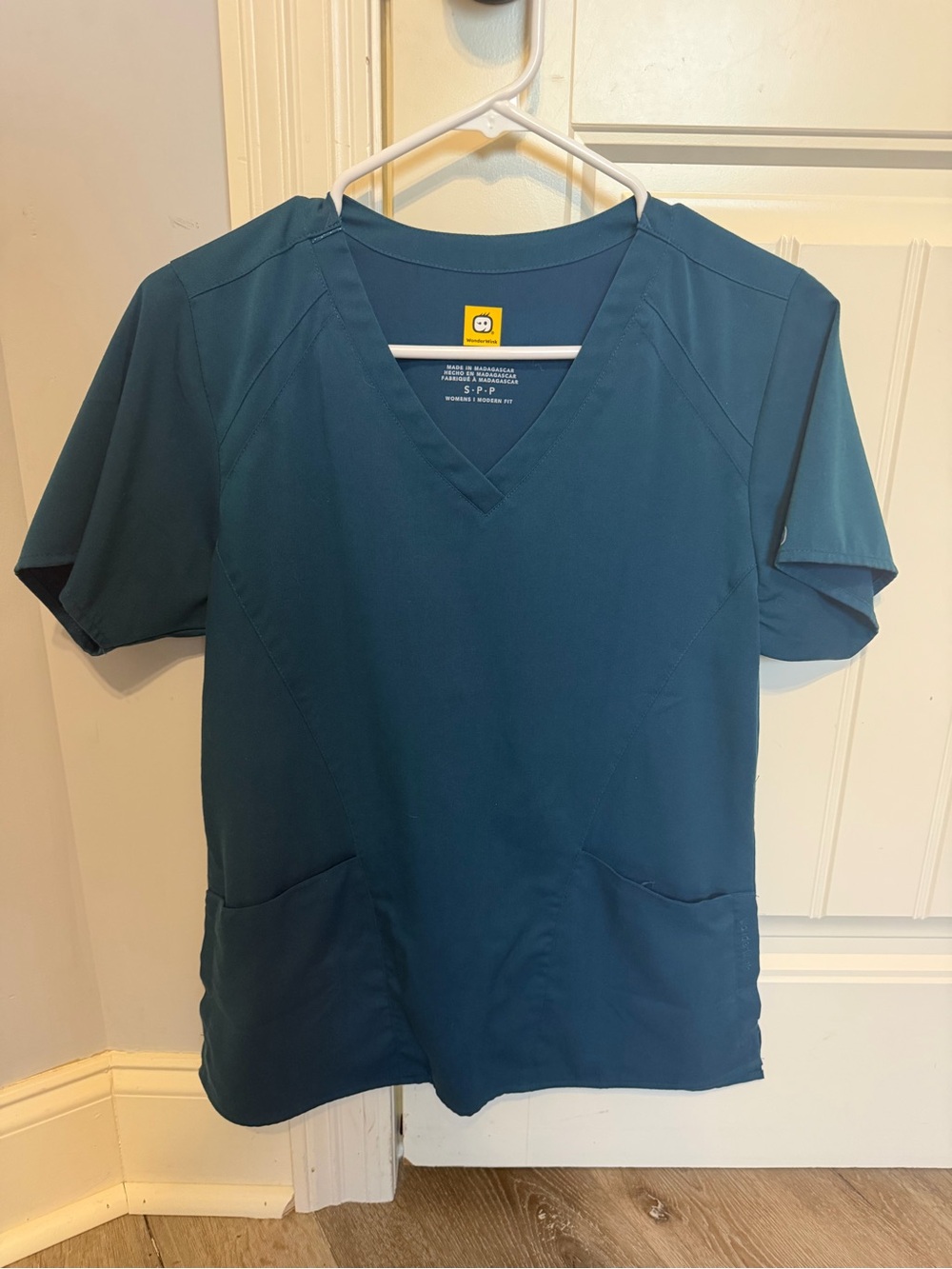WonderWink Women’s Teal V-Neck Short Sleeve Scrub Set